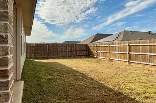 1828 T H Johnson Dr, Taylor, TX 76574 - Photo 20