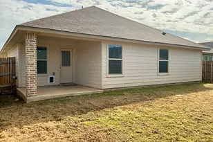 1828 T H Johnson Dr, Taylor, TX 76574 - Photo 18