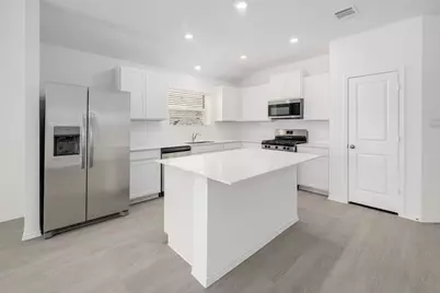 105 Arbordale Street, Georgetown, TX 78628 - Photo 2