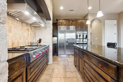 613 Horseback Hollow, Austin, TX 78732 - Photo 8