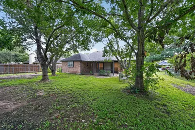 102 Hummingbird Lane, Lockhart, TX 78644 - Photo 28