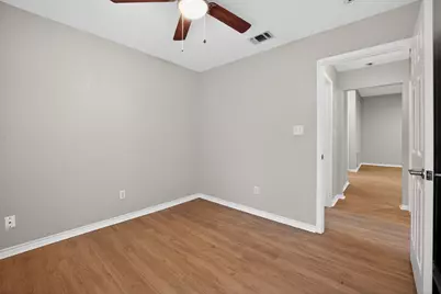102 Hummingbird Lane, Lockhart, TX 78644 - Photo 14