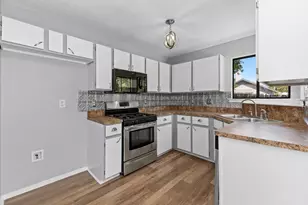2300 Dowd Ln, Austin, TX 78728 - Photo 14
