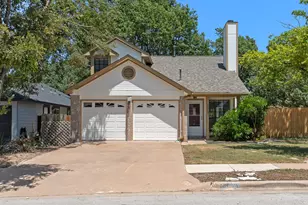 2300 Dowd Ln, Austin, TX 78728 - Photo 2