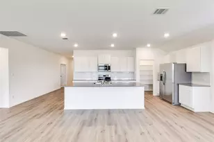 2000 Gilmer Wy, Leander, TX 78641 - Photo 10