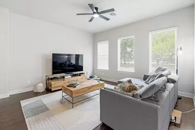 916 Isaias Drive, Leander, TX 78641 - Photo 16