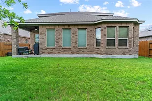 916 Isaias Dr, Leander, TX 78641 - Photo 4