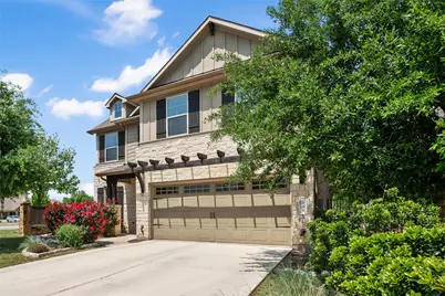 808 Bonnet Boulevard, Georgetown, TX 78628 - Photo 4