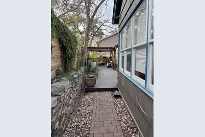 807 Leonard Street, Austin, TX 78705 - Photo 30