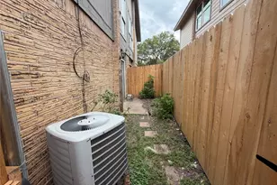 1210 Southport Dr, Austin, TX 78704 - Photo 14