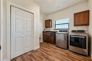 2103 Co Rd 320, Granger, TX 76530 - Photo 30