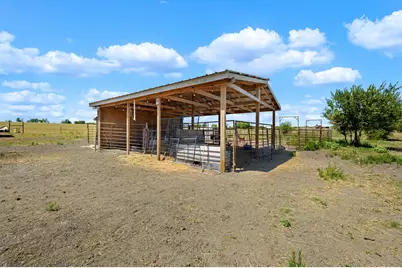 2103 County Road 320, Granger, TX 76530 - Photo 36