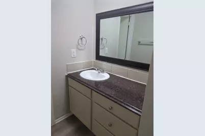 512 Lenora Drive #B, Taylor, TX 76574 - Photo 8