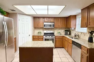 10915 Thicket Trail, Austin, TX 78750 - Photo 8