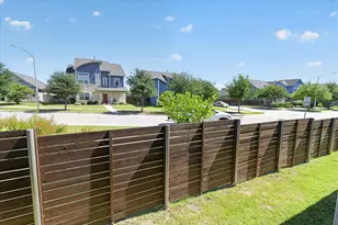 8901 Panhandle Dr, Austin, TX 78747 - Photo 32
