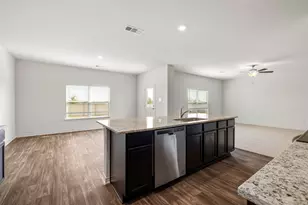 14301 Prairie Sod Ln, Elgin, TX 78621 - Photo 6