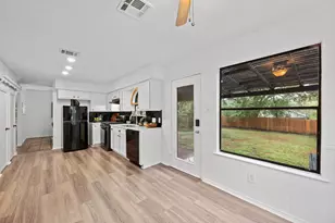 811 Silcantu Dr, Austin, TX 78748 - Photo 16