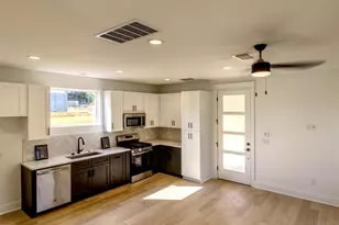 2608 Bristol Dr, Austin, TX 78723 - Photo 10