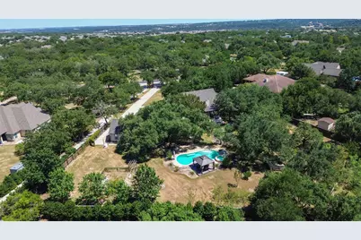 140 Oak Plaza Drive, Georgetown, TX 78628 - Photo 32