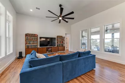 2840 N Grape Creek Road, Fredericksburg, TX 78624 - Photo 10