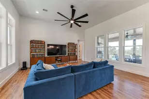 2840 N Grape Creek Rd, Fredericksburg, TX 78624 - Photo 10