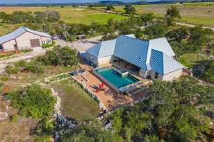 2840 N Grape Creek Rd, Fredericksburg, TX 78624 - Photo 2
