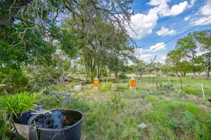 2840 N Grape Creek Rd, Fredericksburg, TX 78624 - Photo 32