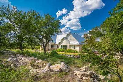 2840 N Grape Creek Road, Fredericksburg, TX 78624 - Photo 4
