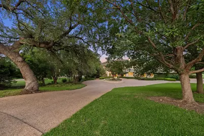 5 Championship Drive, The Hills, TX 78738 - Photo 2