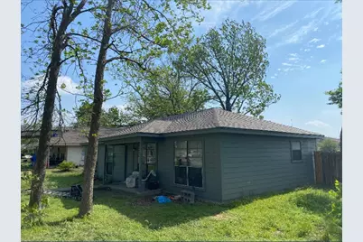 15 S 19th Street, Temple, TX 76504 - Photo 2