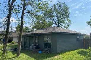 15 S 19th St, Temple, TX 76504 - Photo 2