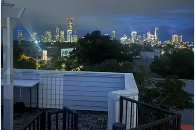 2108 Rosewood Avenue #B, Austin, TX 78702 - Photo 16