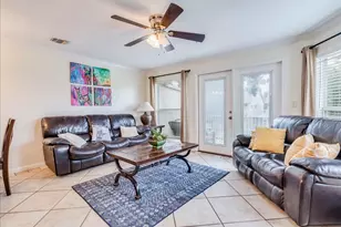 730 E Mather St, New Braunfels, TX 78130 - Photo 6