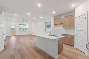 110 Mandeville Dr, Hutto, TX 78634 - Photo 4