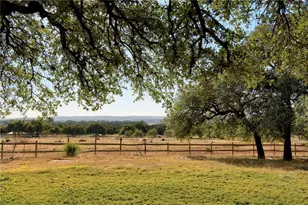 4909 Lookout Ridge Dr, Marble Falls, TX 78654 - Photo 4