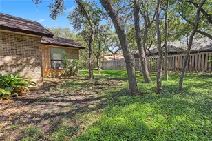 9223 Warriors Creek Dr, San Antonio, TX 78230 - Photo 22