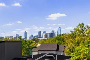 2204 E 13th St, Austin, TX 78702 - Photo 4
