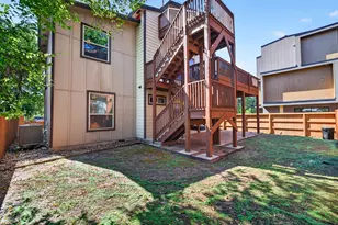 2204 E 13th St, Austin, TX 78702 - Photo 34