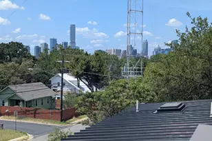 2204 E 13th St, Austin, TX 78702 - Photo 6