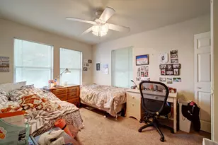 505 E 38th St, Austin, TX 78705 - Photo 32