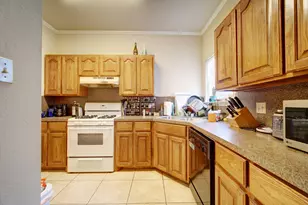 505 E 38th St, Austin, TX 78705 - Photo 24