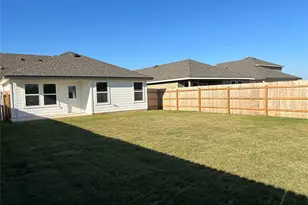 310 Randall Pl, Rockdale, TX 76567 - Photo 6