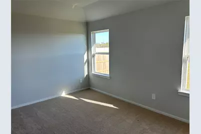 310 Randall Place, Rockdale, TX 76567 - Photo 4