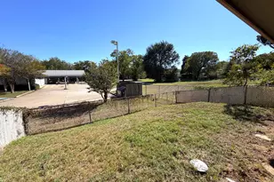 8701 N Hwy 77, Lexington, TX 78947 - Photo 12