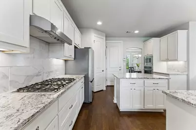 642 Jacksdaw Drive, Austin, TX 78737 - Photo 2