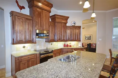 5012 Meadow Oaks Drive, Nolanville, TX 76559 - Photo 8