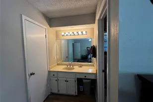 407 Hillside Dr, Round Rock, TX 78681 - Photo 18