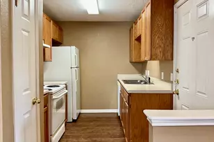 8605 Talyne Chaise Cir, Austin, TX 78729 - Photo 6