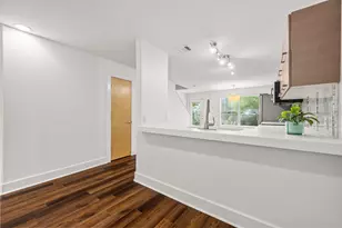 1101 Grove Blvd, Austin, TX 78741 - Photo 8