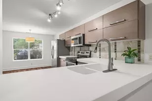 1101 Grove Blvd, Austin, TX 78741 - Photo 8